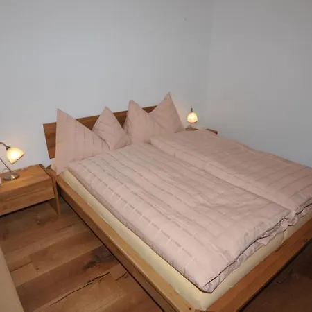 Sleeps 6 Wifi شقة زيرمات